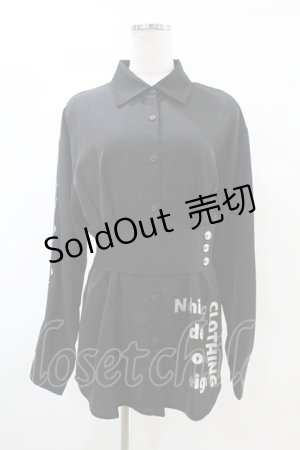 画像: NieR Clothing / ベルト風ロングシャツ  黒 H-25-05-25-1024-PU-OP-KB-ZH
