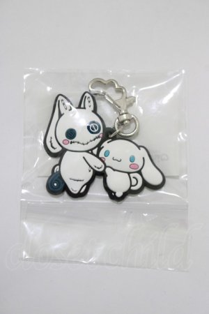 画像: NieR Clothing / ラバーキーホルダー  シナモロール H-25-05-25-028-PU-ZA-KB-ZH
