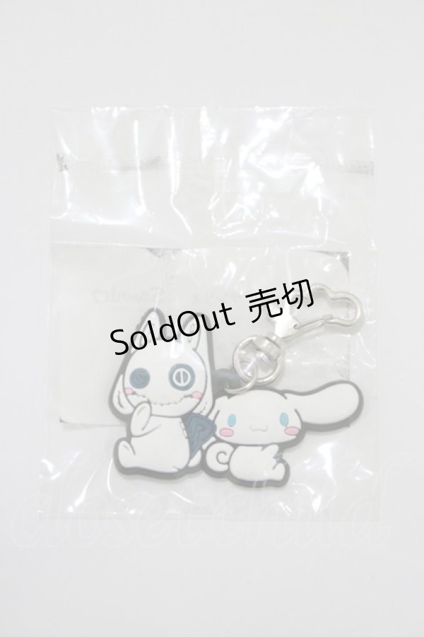 画像1: NieR Clothing / ラバーキーホルダー  シナモロール H-25-05-25-029-PU-ZA-KB-ZH (1)