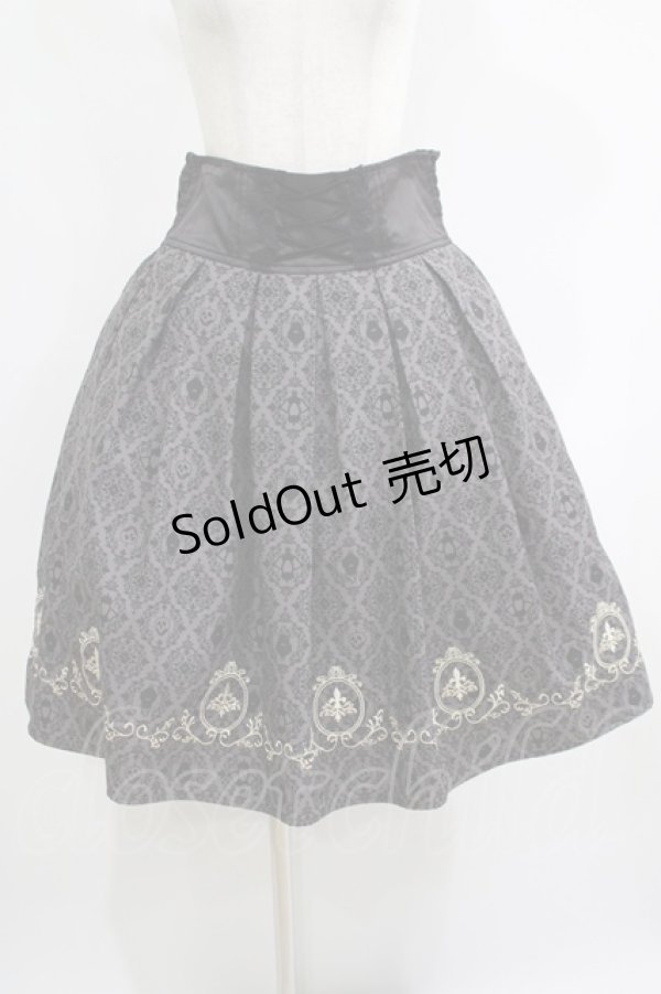 画像1: axes femme / Disneyダークオーナメント柄スカート M ブラック H-25-05-27-020-AX-SK-NS-ZH (1)