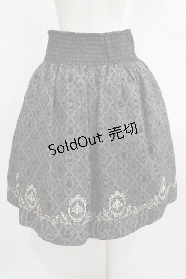 画像3: axes femme / Disneyダークオーナメント柄スカート M ブラック H-25-05-27-020-AX-SK-NS-ZH (3)