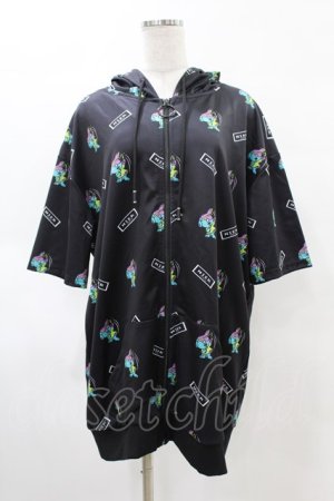 画像: NieR Clothing / 総柄ZIP半袖パーカー  ONE君 H-25-05-28-1052-PU-TO-KB-ZH
