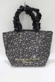 画像1: Maison de FLEUR / クロミ フリルハンドルトートバッグ  ブラック H-25-05-29-069-LO-BG-NS-ZH (1)