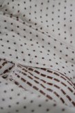 画像5: Jane Marple / ロゴ刺繍ドットブラウス  ベージュ H-25-06-04-031-JM-BL-KB-ZH (5)
