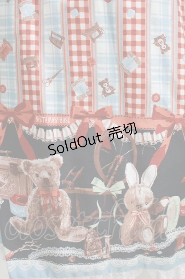 画像4: metamorphose / 【プラスサイズ】Happy Sewing Time フリルジャンパースカート+ヘッドドレスセット プラスサイズ サックス/赤 H-25-06-06-015-ME-OP-NS-ZH (4)