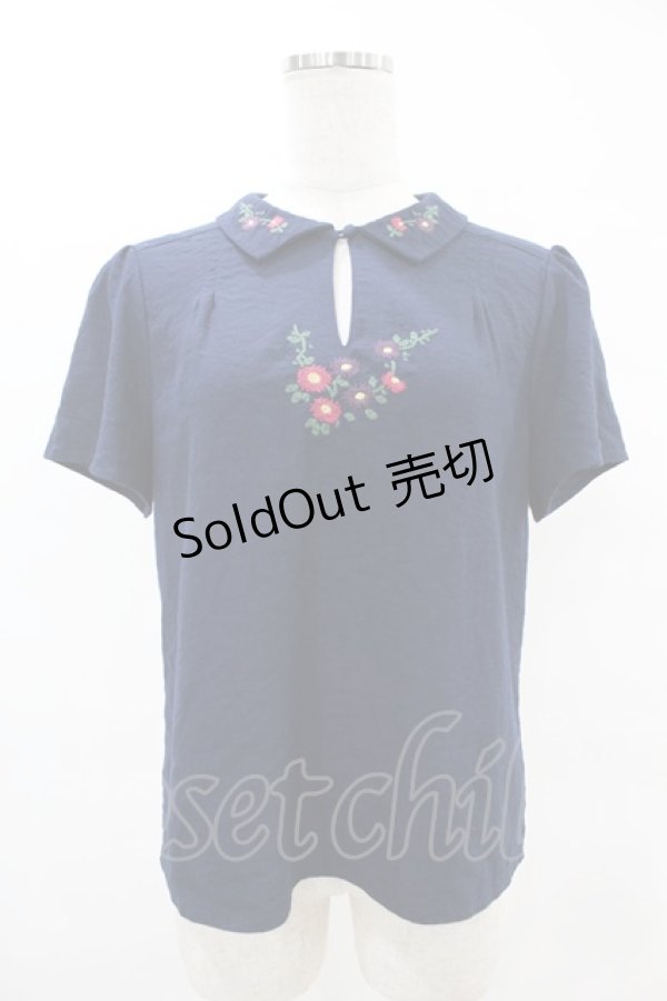 画像1: an another angelus / フラワー刺繍スキッパーブラウス Free NAVY H-25-06-11-056-CA-BL-NS-ZH (1)
