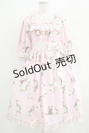 画像: metamorphose / 【プラスサイズ】椿爛漫〜ねこのかくれんぼ〜 ワンピース プラスサイズ 撫子色 H-25-06-12-1001-ME-OP-NS-ZH