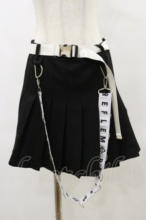 画像: REFLEM / Dカンロゴテープサスペンダー付きプリーツスカート  ブラック H-25-06-15-061-PU-SK-KB-ZH