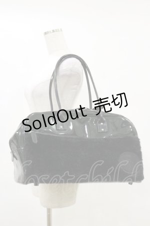 画像: BLACK MORAL / ファーエナメルボストンBAG  ブラック H-25-06-15-007-PU-BG-KB-ZH