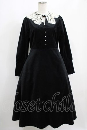 画像: an another angelus / クロシェニットレース衿ベロアワンピース Free BLACK H-25-06-16-004-CA-OP-NS-ZH