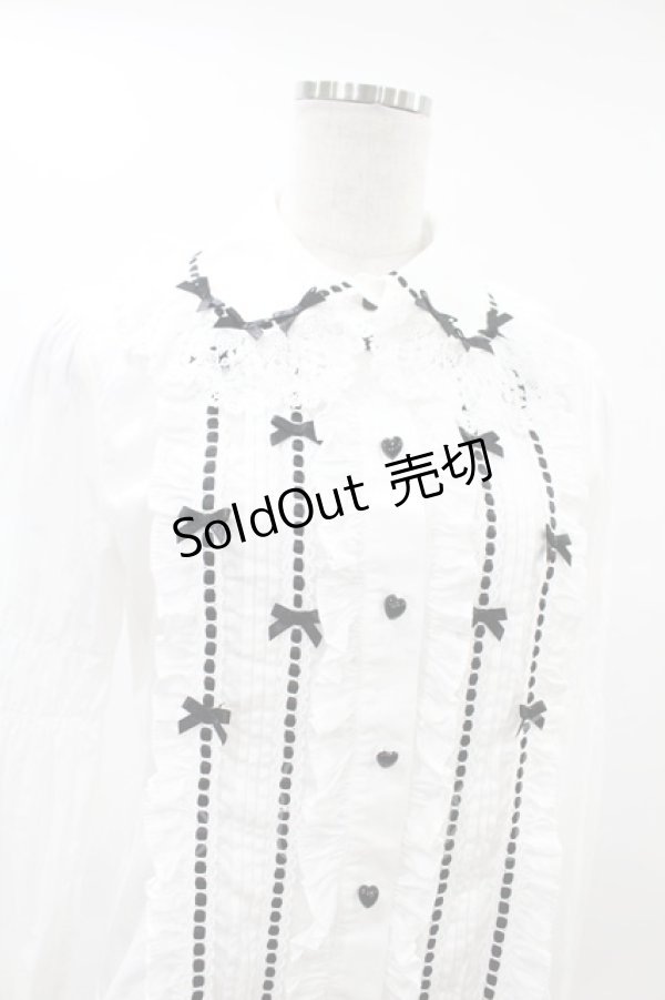 画像4: BABY,THE STARS SHINE BRIGHT / La Patisserie〜Mon peche mignon〜ブラウス Free オフ/ブラック H-25-06-17-1013-BA-BL-NS-ZH (4)