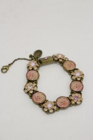 画像: Michal Negrin / マジカルキャットフラワーブレスレット  ゴールド H-25-06-21-022-LO-AC-KB-ZH