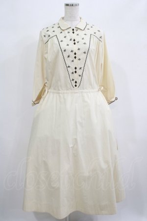 画像: Jane Marple Dans Le Salon / Clover embroidery dress  バニラ H-25-06-25-028-JM-OP-KB-ZH