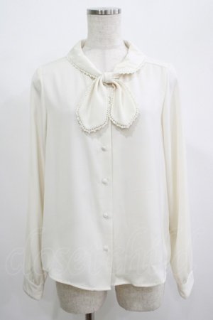 画像: Fi.n.t / ピコレース使いプチボウタイブラウス Free off white H-25-06-29-1048-CA-BL-NS-ZH
