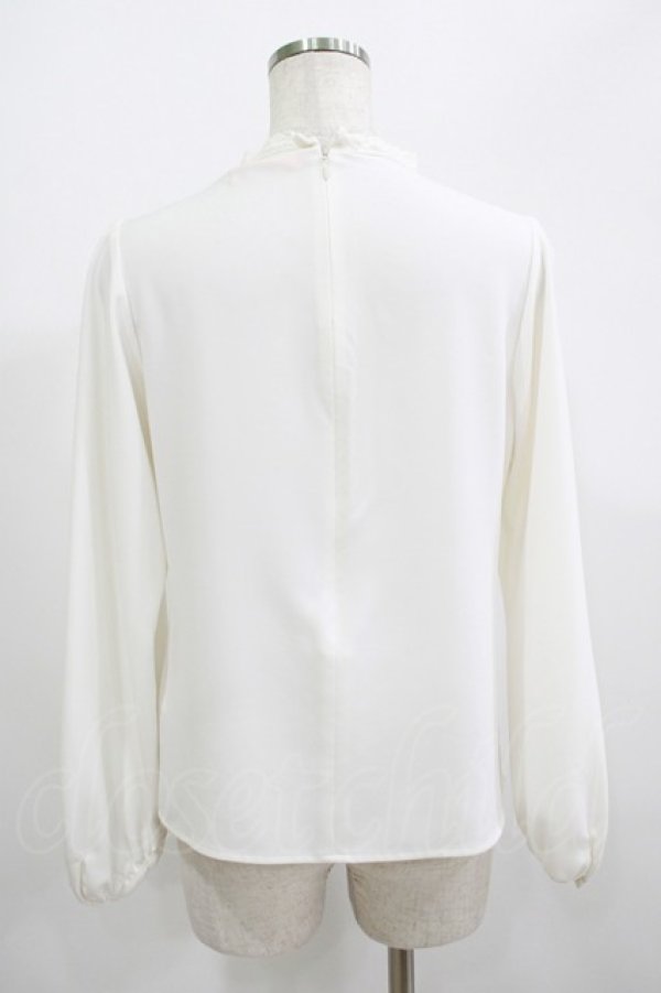 画像3: Fi.n.t / フラワーレースヨークプルオーバーブラウス Free OFF WHITE H-25-06-29-1050-CA-TO-NS-ZH (3)