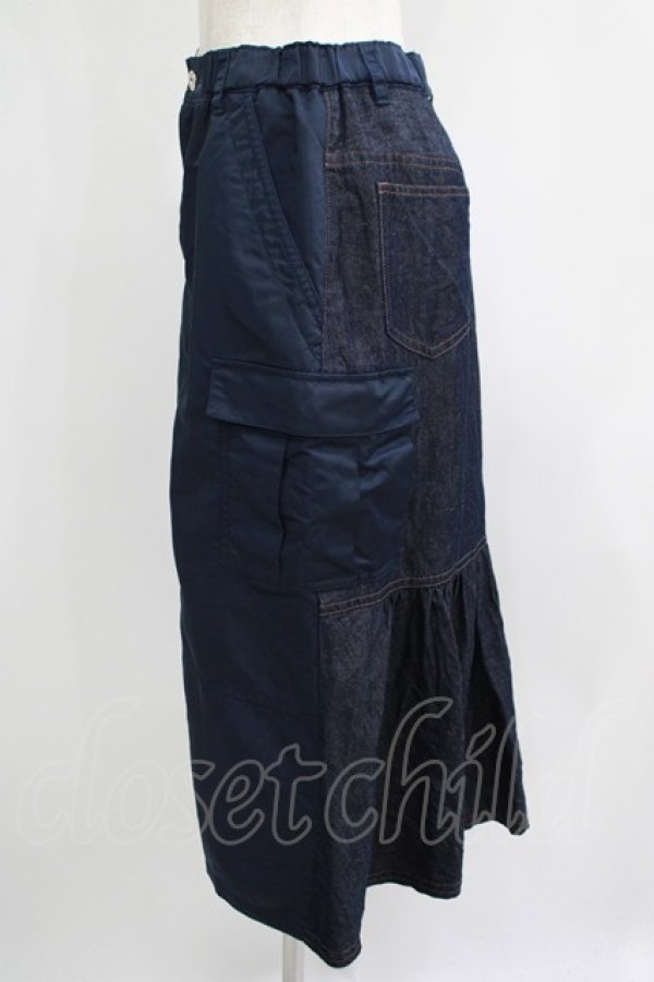 画像2: Jane Marple Dans Le Salon / Denim＆nylon twill flight skirt  indigo×navy H-25-07-02-1049-JM-SK-KB-ZH (2)