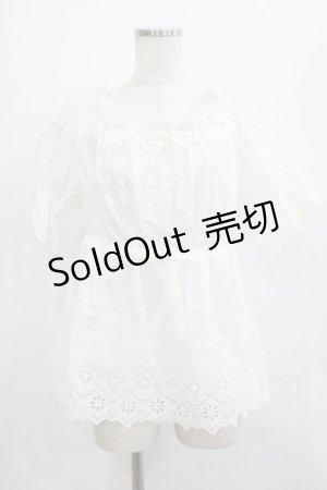 画像: Jane Marple Dans Le Salon / カットワークレースチュニックブラウス  白 H-25-07-04-043-JM-BL-KB-ZH