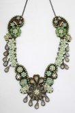 画像2: Michal Negrin / フラワーレースストーンネックレス＆ピン  グリーン H-25-07-04-071-LO-AC-KB-ZH (2)