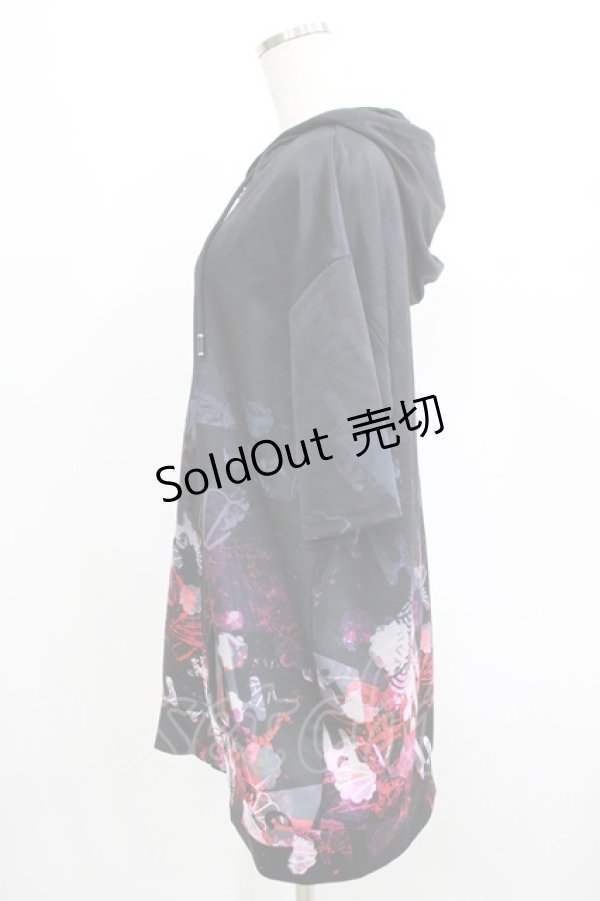 画像2: NieR Clothing / 総柄ZIP半袖パーカー F 黒 H-25-07-05-042-PU-TO-KB-ZH (2)