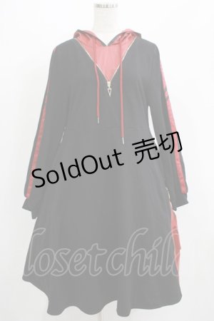 画像: Favorite / フリルパーカーワンピース M ブラック/レッド H-25-07-13-007-LO-OP-NS-ZH