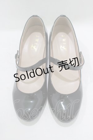 画像: Fi.n.t / 釦使いストラップエナメルパンプス S/22.5cm BLACK H-25-07-14-084-CA-SH-NS-ZH