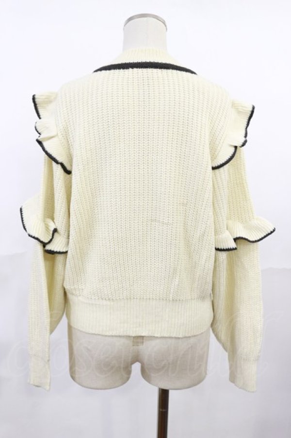 画像2: Fi.n.t / 配色フリル使いケーブルニットプルオーバー Free OFF WHITE H-25-07-16-1027-CA-TO-NS-ZT210 (2)