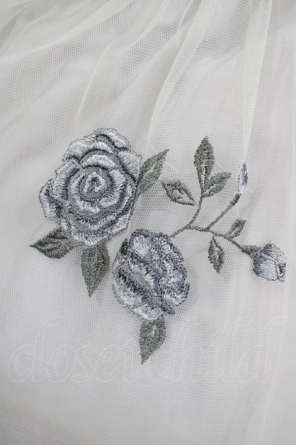 画像4: an another angelus / ベルト付きローズ総刺繍チュールスカート Free BLUE GRAY H-25-07-17-026-CA-SK-NS-ZH (4)