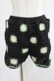 画像1: Candy Stripper / FLOWER CROCHET KINT SHORT PANTS  ブラック×グリーン H-25-11-16-017-PU-PA-KB-ZH (1)