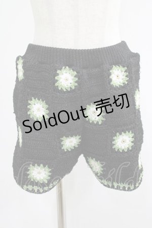 画像: Candy Stripper / FLOWER CROCHET KINT SHORT PANTS  ブラック×グリーン H-25-11-16-017-PU-PA-KB-ZH