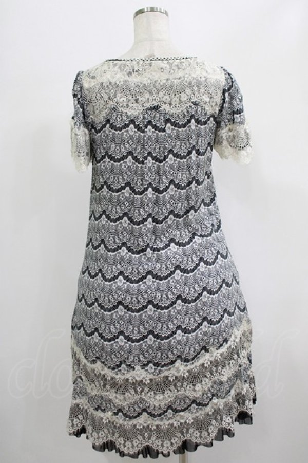 画像3: Rozen Kavalier / レースプリントワンピース  黒 H-25-07-18-013-OO-OP-KB-ZT003 (3)