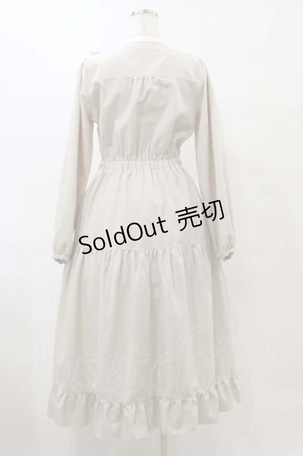 画像2: axes femme POETIQUE / ブロッキングベリー刺繍ワンピース M ベージュ H-25-07-23-075-AX-OP-NS-ZH (2)