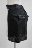 画像2: LISTEN FLAVOR / ホログラフィックレザー台形スカート  ブラック H-25-07-24-018-PU-SK-KB-ZH (2)