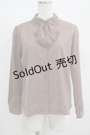 画像: an another angelus / カットワーク刺繍ジャボ付きブラウス Free BROWN H-25-08-03-056-CA-BL-NS-ZH