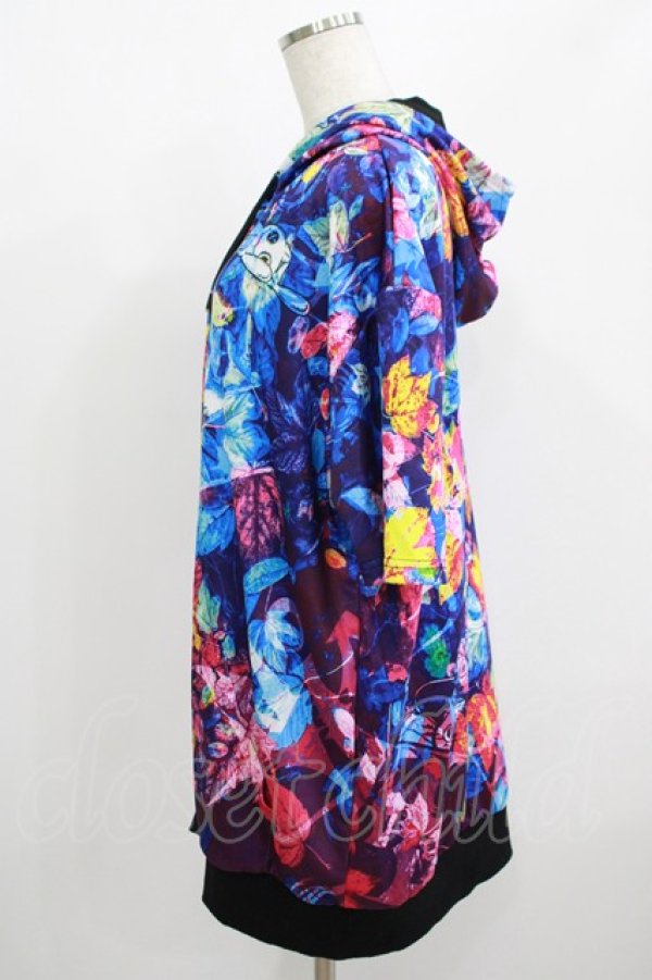 画像2: NieR Clothing / 総柄ZIP半袖パーカー  青 H-25-08-04-030-PU-TO-KB-ZT490 (2)