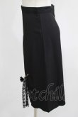 画像2: MARBLE / ブローチ付スカート  黒 H-25-08-07-018-GO-SK-KB-ZH (2)