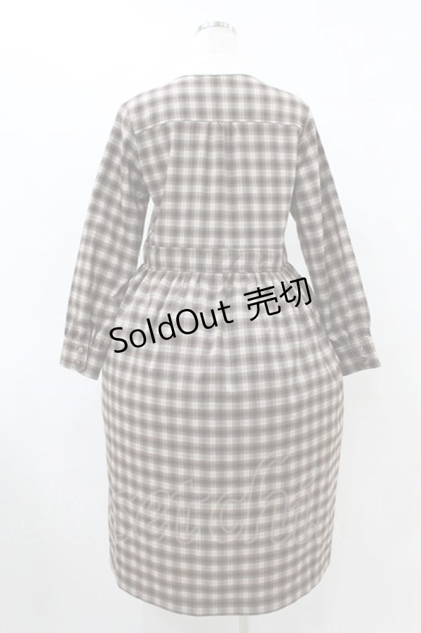 画像2: Fi.n.t / クレリックロングシャツワンピース Free ブラウン H-25-08-15-1036-CA-OP-NS-ZH (2)