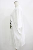 画像2: NieR Clothing / プリント半袖CUTSEW XL 白 H-25-08-16-038-PU-TO-KB-ZH (2)