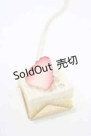 画像: Q-pot. / プチストロベリーケーキネックレス   H-25-08-16-069-QP-AC-KB-ZH