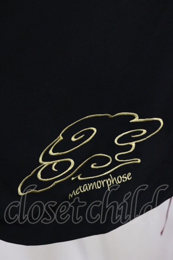 画像4: metamorphose / 【プラスサイズ】刺しゅう入り着物合わせ風ブラウス プラスサイズ ブラック/レッド H-25-08-18-1022-ME-BL-NS-ZH (4)