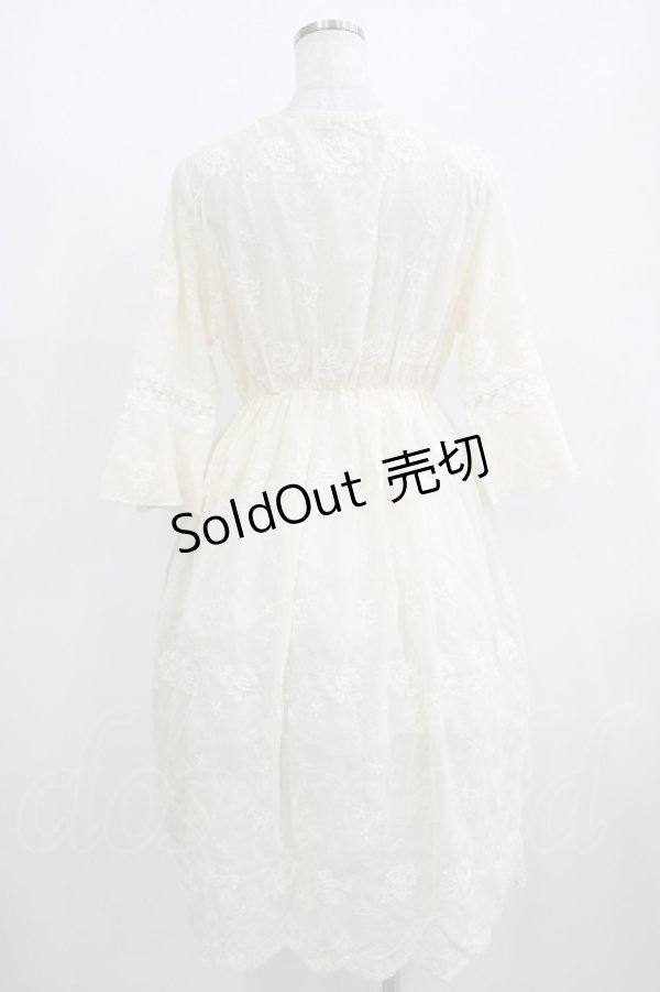 画像3: axes femme / キャミワンピ付きレースチュニ M 生成り H-25-08-19-020-AX-OP-NS-ZH (3)