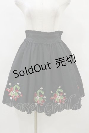 画像: Ank Rouge / ストロベリー刺繍ローンスカート M ブラック H-25-08-22-1032-CA-SK-NS-ZH