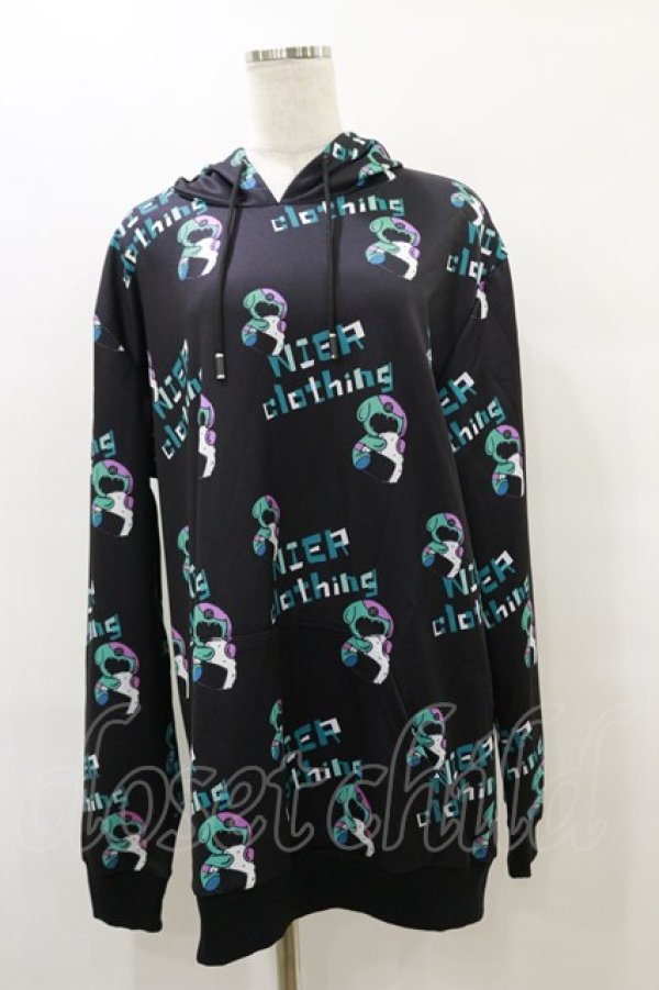 画像1: NieR Clothing / 総柄プルパーカー  黒 H-25-08-25-1007-PU-TO-KB-ZH (1)