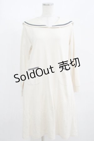 画像: Fi.n.t / バックロゴ刺繍セーラーカラーワンピース Free IVORY H-25-08-29-1029-CA-OP-NS-ZH