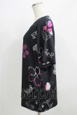 画像2: NieR Clothing / プリント半袖CUTSEW  黒 H-25-09-01-062-PU-TO-KB-ZH (2)