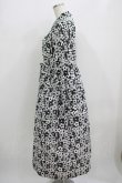 画像2: merry jenny / 2トーンフラワーシャツワンピース  ブラック H-25-09-04-028-LO-OP-KB-ZH (2)