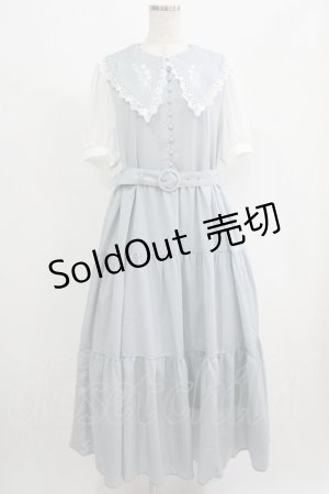 画像: フェリシモ / 魔法部×fouatons 自分との約束 シロツメクサとリボンのワンピース L ブルーグレー H-25-09-08-026-LO-OP-NS-ZH