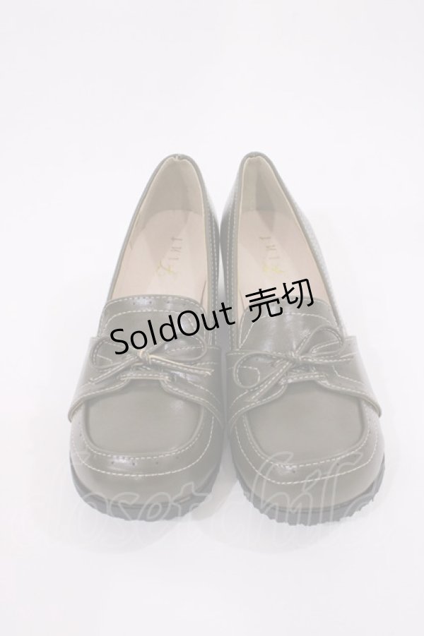 画像1: Fi.n.t / プチレースアップローファー S/23cm KHAKI H-25-09-08-1039-CA-SH-NS-ZH (1)