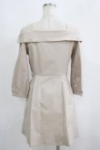 画像3: evelyn / オフショルトレンチワンピース Free ベージュ H-25-09-11-039-LO-OP-NS-ZH (3)