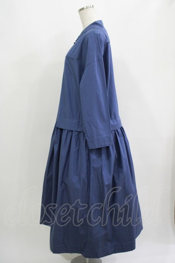 画像2: Jane Marple Dans Le Salon / Coating typewriter marine collar dress M ブルー H-25-09-12-004-JM-OP-KB-ZH (2)