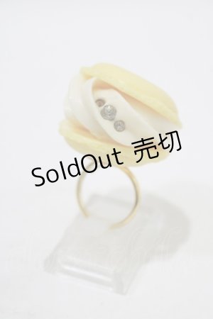 画像: Q-pot. / Banana Macaronリング  バナナ H-25-09-19-068-QP-AC-KB-ZH